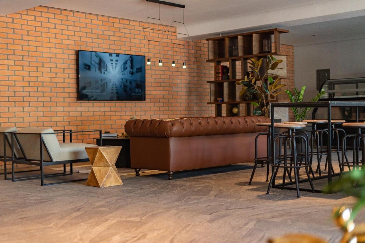 Fulton Business Luxury Hotel Guadalajara Exteriör bild